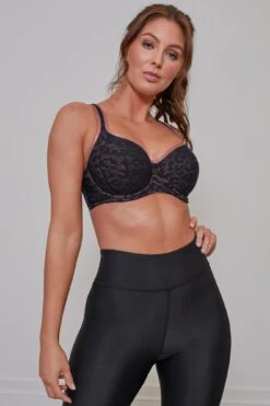 Energy Reach Underwired Lightly Padded Sports Bra - Black Lace -Sultry Curve 242212 20210219140400