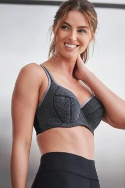 Energy Reach Underwired Lightly Padded Sports Bra - Black/Silver 11 Energy Reach Underwired Lightly Padded Sports Bra - Black/Silver -Sultry Curve 269558 20211119093100