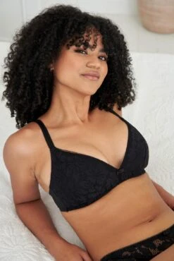 Reflection Non Wired Padded Push Up Bra - Black -Sultry Curve 285324 20220504123400