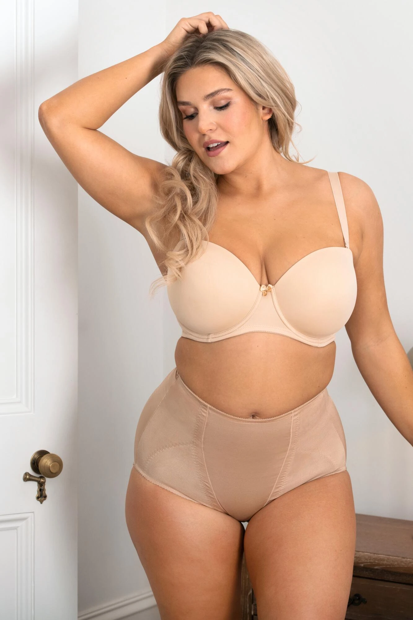 Hourglass Firm Control Brief - Caramel 4 Hourglass Firm Control Brief - Caramel - Image 2